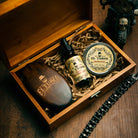 NEVER SHAVER Kit open — El Turco beard brush, Growth Beard Oil 30ml and Beard Wax inside an engraved wooden box